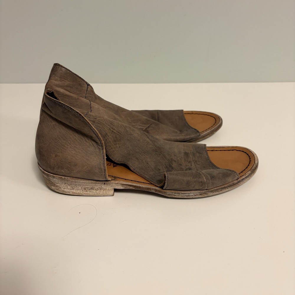 FREE PEOPLE Shoes Boho Mont Blanc Grey Sandals Open Toe Sz 38 /7.5 or 8